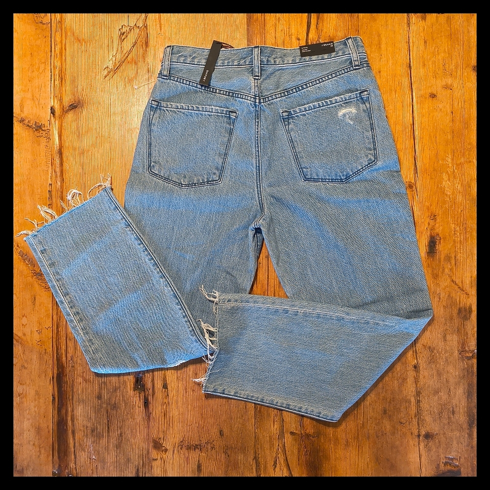 🆕️ ✨️J Brand Wynne Size 28 Stone Wash Denim Jeans